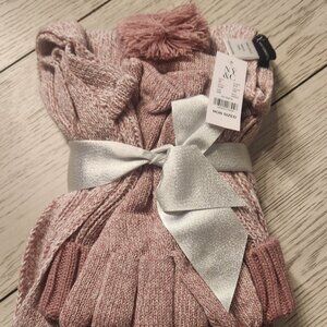 No Size3 Piece Infinity Scarf, Hat and Gloves NWT